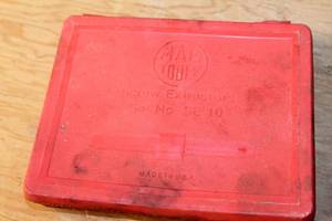 lot 145 image: Mac Tools Screw Extractors Set No. SE 10
