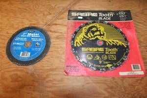 lot 182 image: Sabre Tooth Blade and Metal Cut-Off Wheel Set