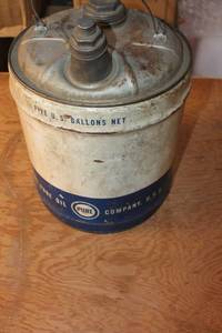 lot 187 image: Vintage Pure Oil Company 5 Gallon Metal Can