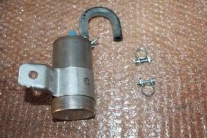lot 469 image: Fuel Filter Assembly with Bracket and Clips