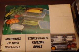lot B-166 image: Set of 4 Stainless Steel Freezing Bowls with Lid