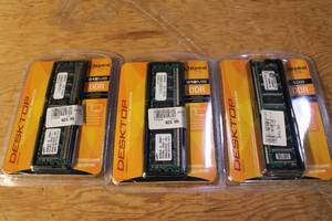 lot 169 image: Group of 3 Kingston DDR Desktop RAM Modules - 1GB and 512MB