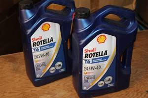 lot 233 image: Pair of 1-Gallon Shell Rotella T6 Synthetic Engine Oil - 5W-40