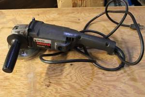 lot 235 image: Black & Decker Industrial Heavy Duty 5 Angle Grinder Model 4252