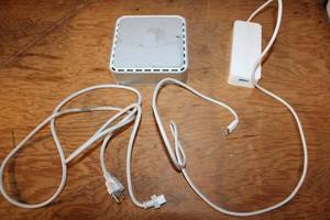 lot 498 image: Apple Mac Mini with 110W Power Adapter - Used Condition