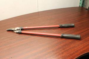 lot 282 image: Heavy Duty Garden Loppers with Extended Handles