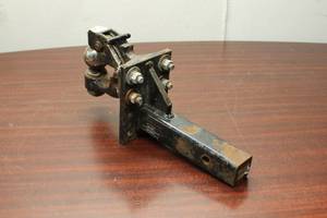 lot 288 image: Heavy-Duty Trailer Hitch Coupler - 16,000 lbs Capacity
