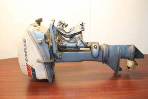 lot B-289 image: Evinrude Outboard Motor - Model 6 HP, Used Condition