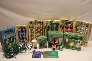 lot 315 image: Assorted Holiday Decorations and Light Sets - Christmas Collection