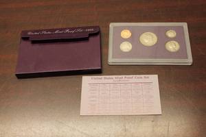 lot C-361 image: 1988 United States Mint Proof Coin Set