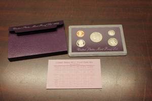 lot C-365 image: 1992 United States Mint Proof Coin Set - Complete