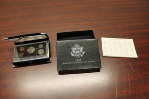 lot C-368 image: 1995 United States Mint Premier Silver Proof Set
