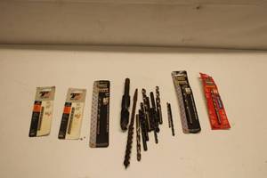lot 391 image: Assortment of Drill Bits - 20 Pieces Total, Various Sizes and Types