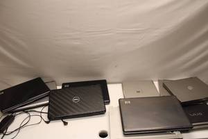 lot 512 image: Lot of 8 Assorted Laptops - Dell and Sony Models Included