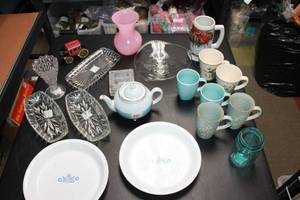lot 958 image: Assortment of Vintage Kitchenware and Glassware - Teapot, Plates, Crystal Pieces, and Mugs