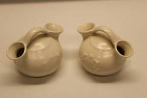 lot 564 image: Pair of Red Wing Pottery Double-Spouted Creamer Vases - Vintage