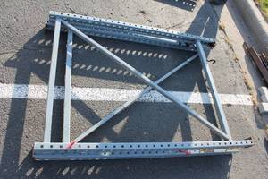 lot 573 image: Heavy Duty Industrial Steel Rack Frame - Metal Construction