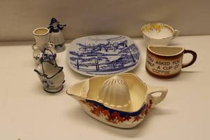 lot 622 image: Assortment of Vintage Ceramics and Decor - 7 Pieces
