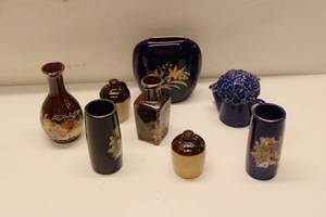 lot 623 image: Group of 8 Vintage Decorative Vases - Floral & Geometric Designs