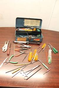lot 672 image: Assorted Mechanics Tool Set with Metal Toolbox