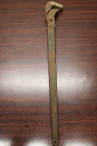 lot 840 image: Vintage Used Pipe Wrench - 18 Inch