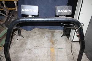 lot 796 image: Dakota Dual Light Bar with Mounting Bracket and Wiring