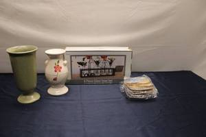 lot 800 image: 6 Piece Glass Vase Set with 2 Decorative Vases - Family & Friends Theme