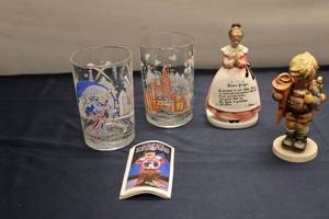 lot 810 image: Collection of Vintage Glasses and Goebel Figurines - 3 Pieces