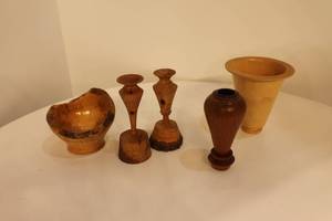 lot 58 image: Assorted Handcrafted Wooden Decor Set