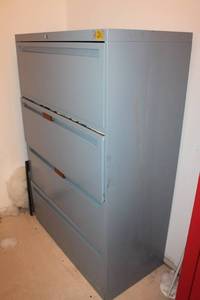lot 201 image: Metal Lateral File Cabinet with 4 Drawers