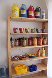 lot 312 image: Large Lot of Arts and Crafts Supplies