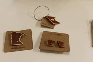 lot 357 image: Linnell Design Minnesota Wood Accessories Set
