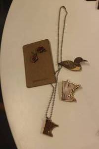 lot 366 image: Linnell Design Minnesota State-Themed Wooden Jewelry Set