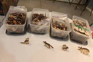 lot 396 image: Lot of Wooden Animal Puzzle Pieces