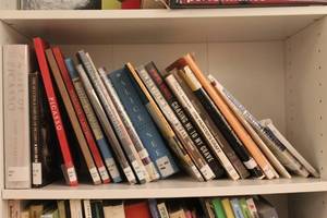 lot 414 image: Collection of Art and Literature Books