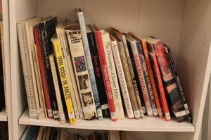 lot 416 image: Collection of Art Books and Catalogs