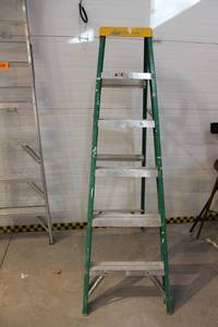 lot A-440 image: Louisville Ladder 6 ft Step Ladder Type II