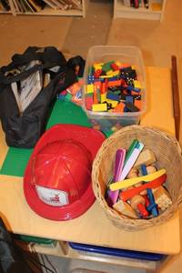 lot 453 image: Childrens Toy Lot with GoSports Ladder Toss and More