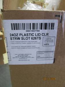 case of 24 oz plastic lids clear st...