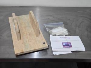 lot 12 image: Wooden Soap Log Splitter with Spacer Set