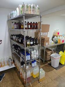 lot 30 image: Wire Shelving Unit - Contents NOT Included