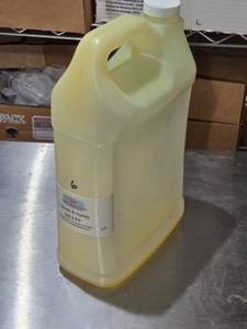 lot 67 image: Tameras Soaping Scents Leaves & Honey Fragrance Oil Approx. 6 Ounces by Weight