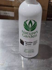 lot 106 image: Vanilla Bean Fragrance Oil by Natures Garden Approx. 34 Full