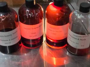 lot 190 image: Lot of Tameras Soaping Scents - 4 Fragrance Oils All Around 14 Full