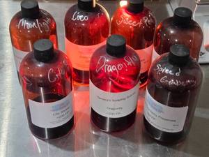 lot 199 image: Tameras Soaping Scents Fragrance Oil Collection - 7 Bottles All Around 18 Full