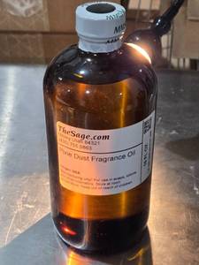 lot 205 image: Pixie Dust Fragrance Oil - 16 oz New