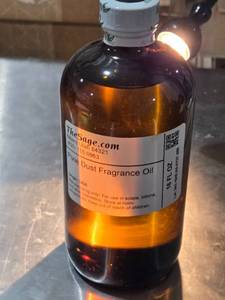 lot 206 image: Pixie Dust Fragrance Oil - 16 FL OZ New