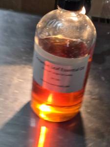 lot 209 image: Cinnamon Leaf Essential Oil Approx.  12 - 34 Full
