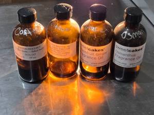 lot 231 image: Lot of Fragrance and Essential Oils - Coffee Bean, Citronella, Grapefruit Ginger, Osmanthus Approx. 18 - 14 Full