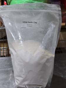 lot 324 image: White Kaolin Clay 5 lb Bag